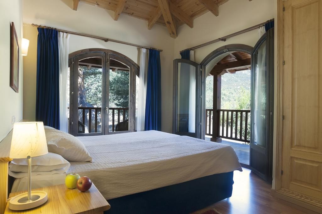 Hotel La Sierra By Selecta Матаелпино Екстериор снимка